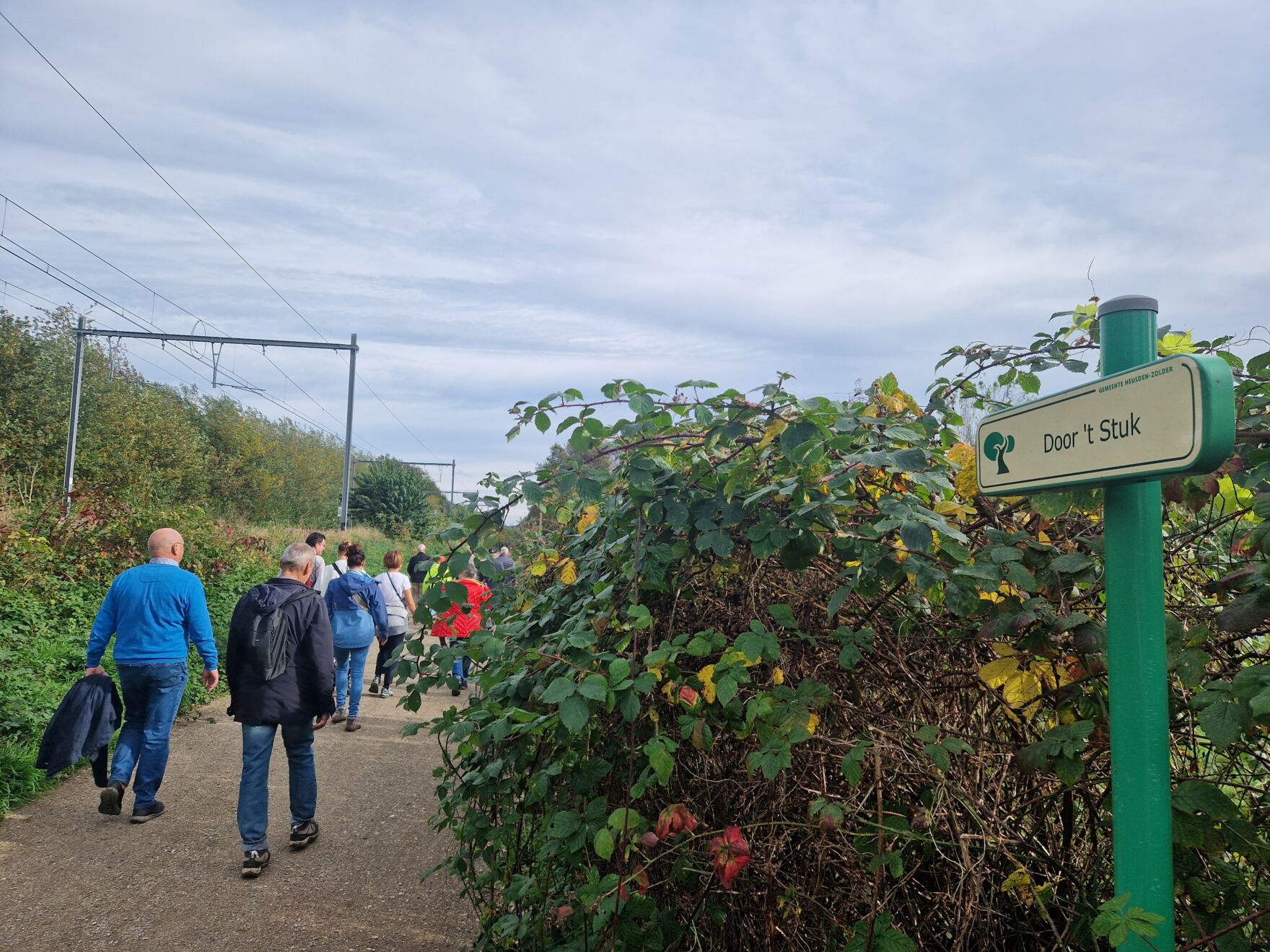 Feestelijke opening gevolgd door het inwandelen van nieuwe paden in de Mangelbeekvallei - Dag van de Trage Weg Heusden-Zolder